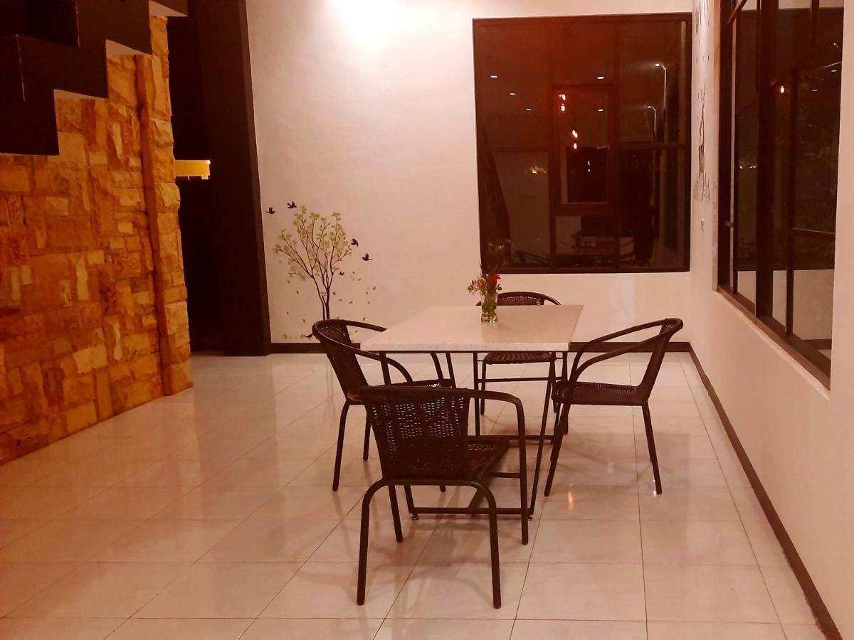 Cozy Stay Kupang Купанг Экстерьер фото