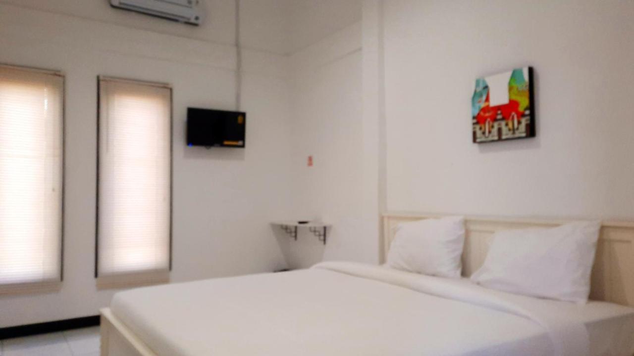 Cozy Stay Kupang Купанг Экстерьер фото