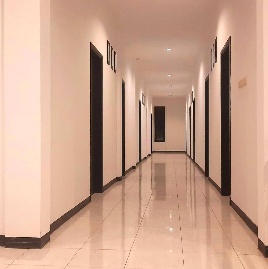 Cozy Stay Kupang Купанг Экстерьер фото