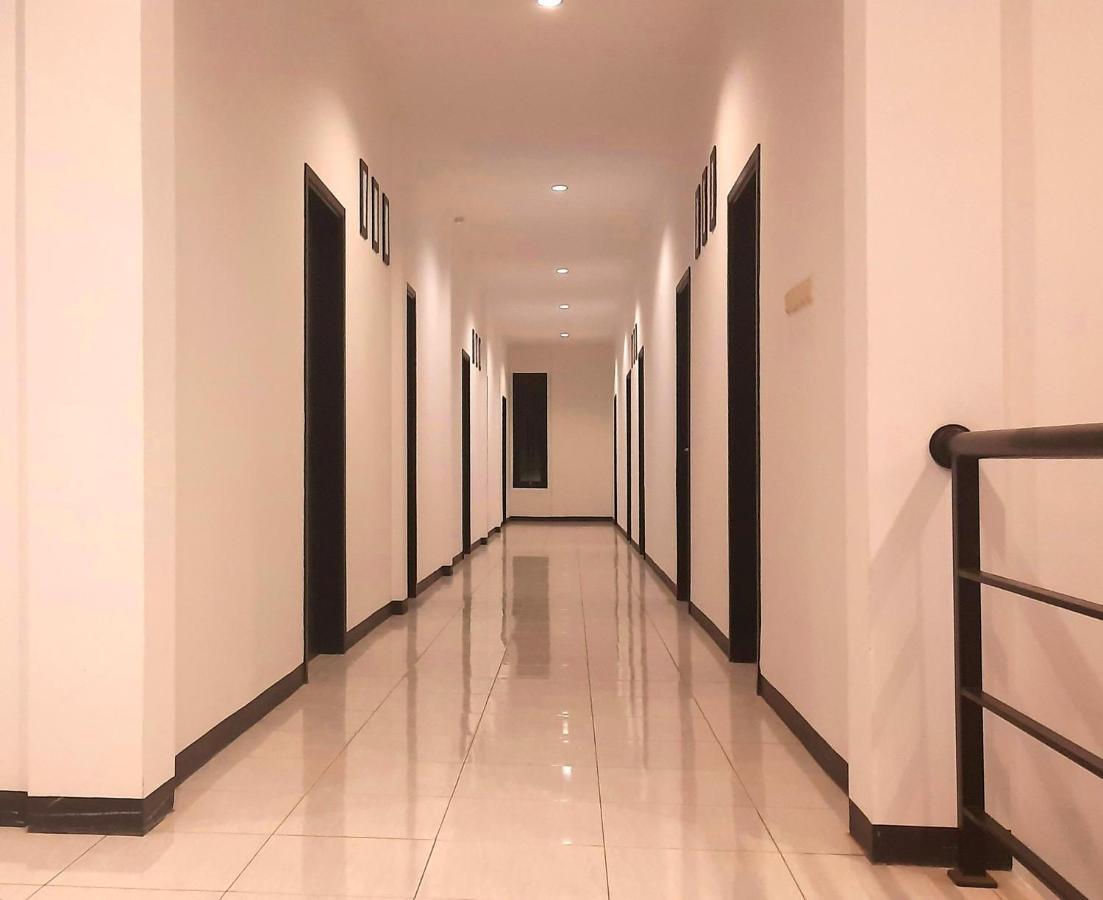 Cozy Stay Kupang Купанг Экстерьер фото