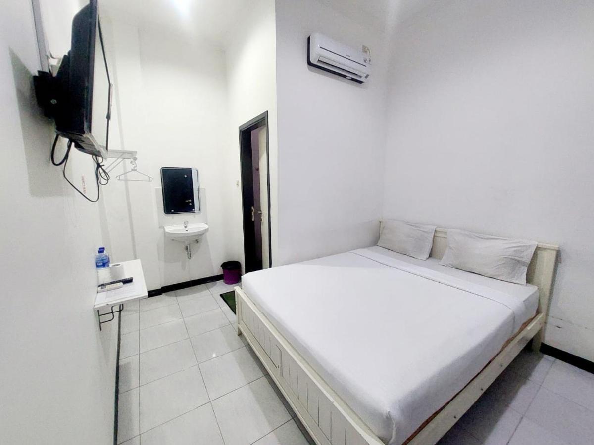 Cozy Stay Kupang Купанг Экстерьер фото