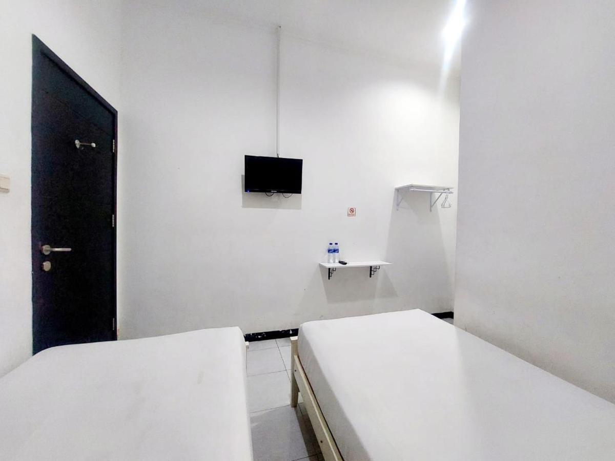 Cozy Stay Kupang Купанг Экстерьер фото