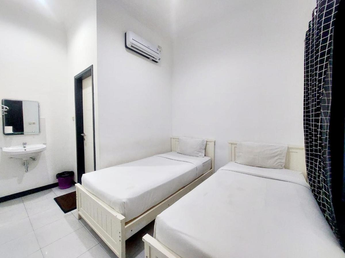 Cozy Stay Kupang Купанг Экстерьер фото