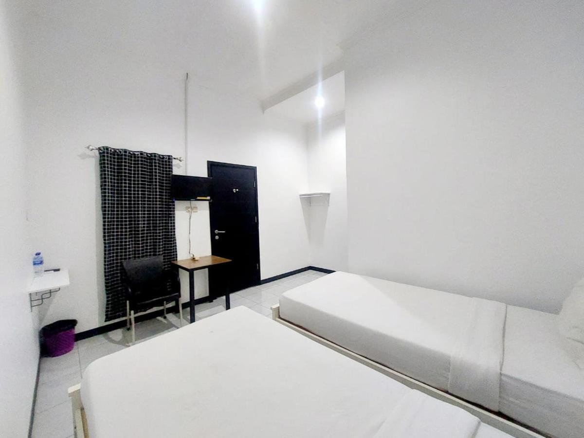 Cozy Stay Kupang Купанг Экстерьер фото