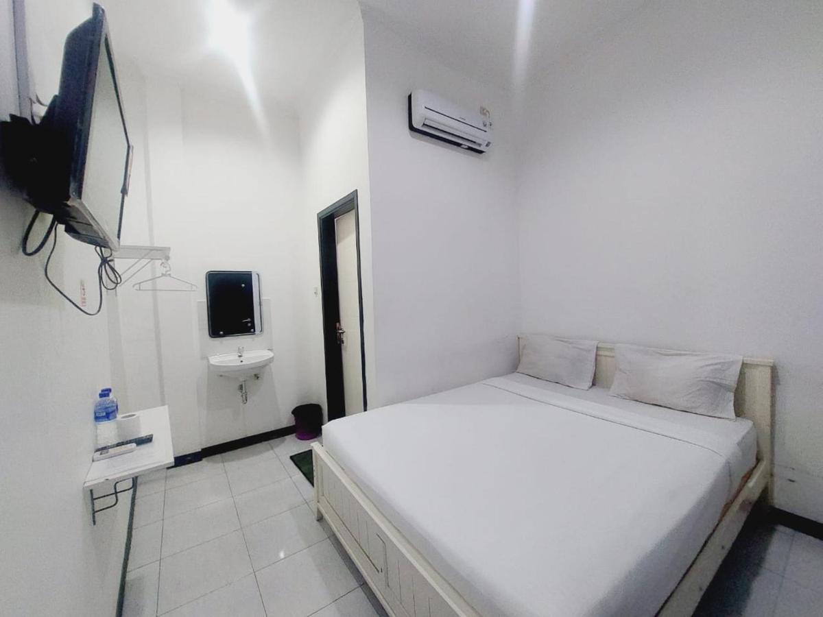 Cozy Stay Kupang Купанг Экстерьер фото